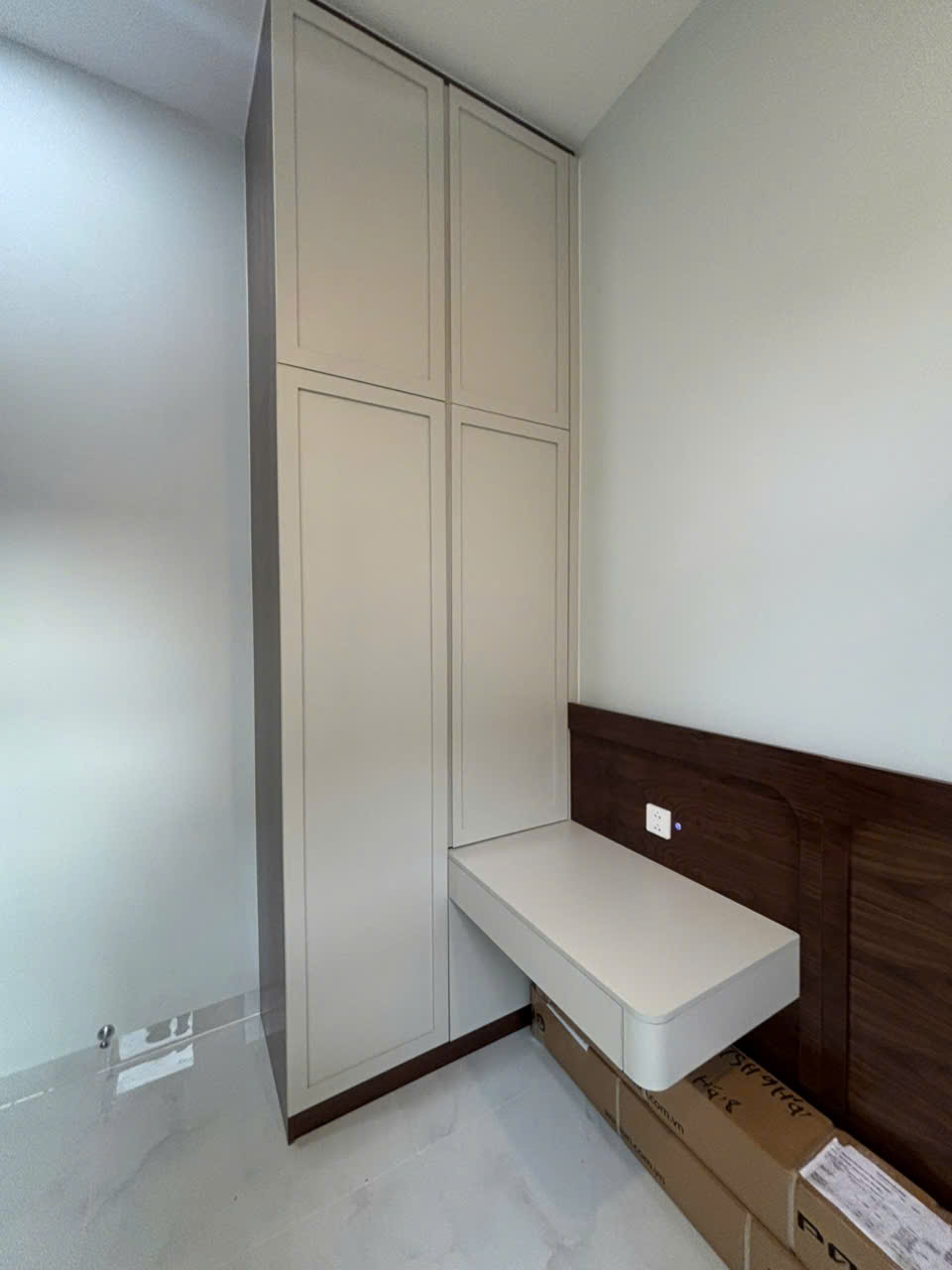 18-TỦ ÁO+TAP+VÁCH ĐẦU GIƯỜNG