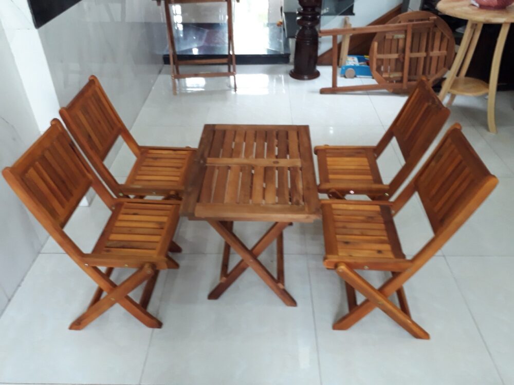 Bàn ghế gỗ xếp nhỏ 03